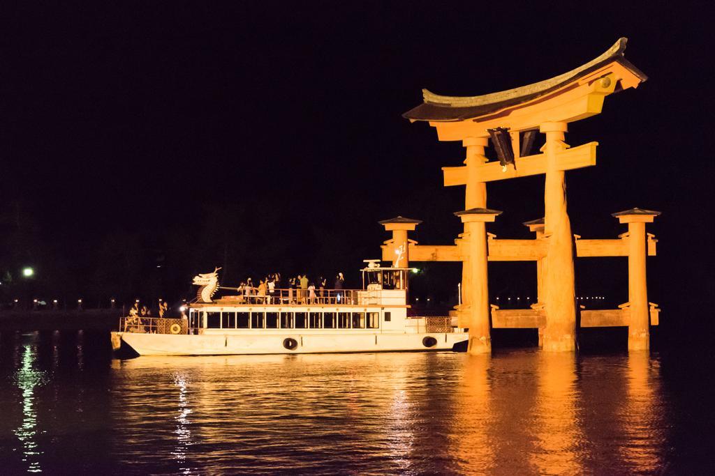 Miyajima Mikuniya *